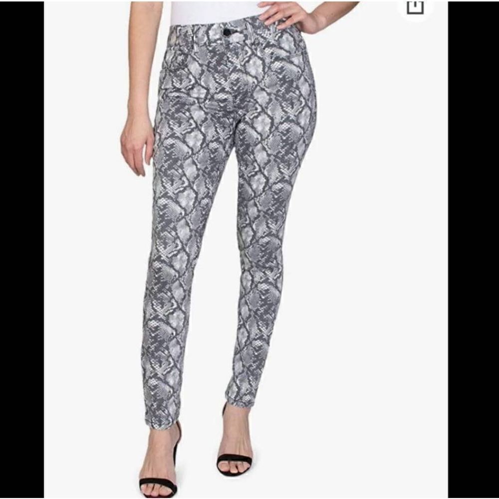 Seven7 Tummyless High Rise Skinny Snake Jeans